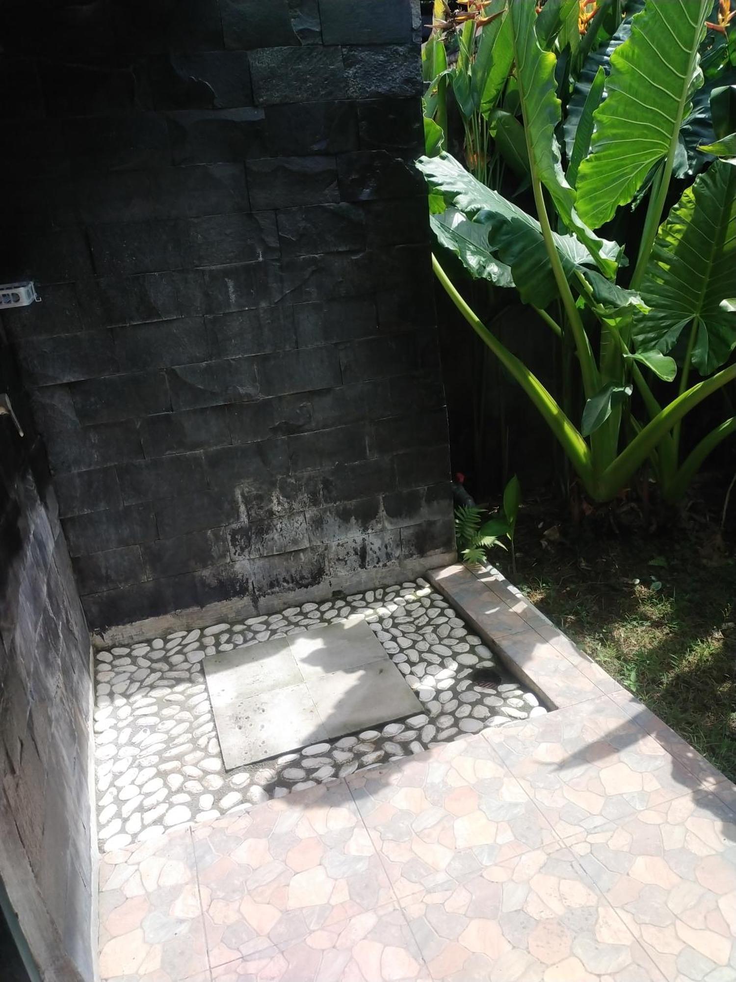 Comeback Guesthouse Canggu Extérieur photo
